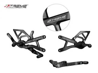 EXTREME COMPONENTS ALUMÍNIUM GP EVO Állítható lábtartó szett YAMAHA R1 2020-24 AKRAPOVIC KIPUFOGÓ