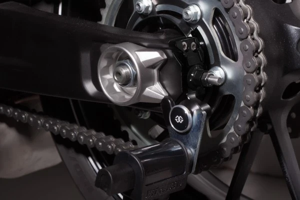AXB láncfeszítő - Yamaha, MT-07 / FZ-07, RM04 (2014 - 2016); Yamaha, MT-07 / FZ-07, RM17/RM18 (2017 - 2020); Yamaha, MT-07...