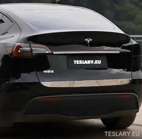 Tesla modell y csomagtartó króm védőcsíkok