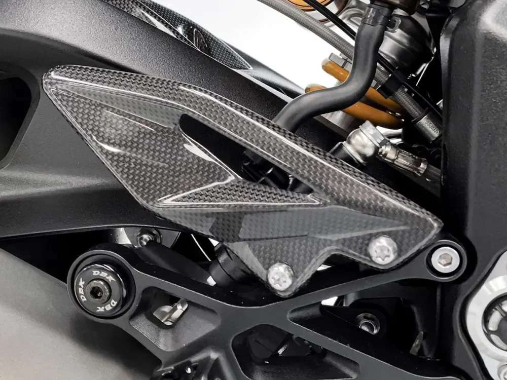 Ducabike Glossy CARBON Sarok védő TRIUMPH STREET TRIPLE 765 S / R / RS 2017-2023