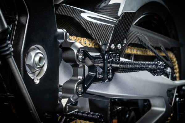 lábtartó FXR - BMW, M 1000 RR, SM99 (2020 - 2022); BMW, M 1000 RR, SM99 (2023 - 2024 ); BMW, S 1000 RR, 2R99/2R99R (2019 -...