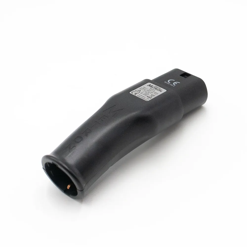 2-es típusú Schuko AC01 adapter