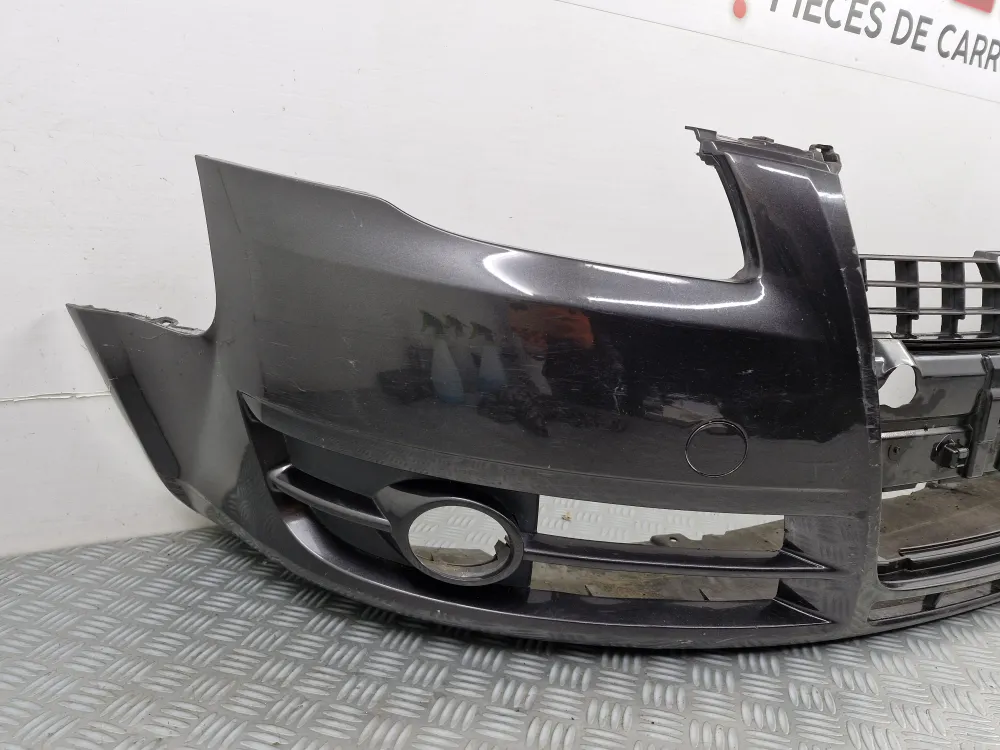Első lökhárító Audi A4 (2) (8E) 2. fázis használt
