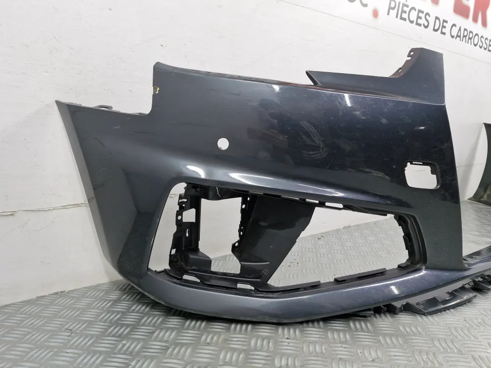 Első lökhárító Audi A4 (4) (8W) S-line / S4 1. fázis használt