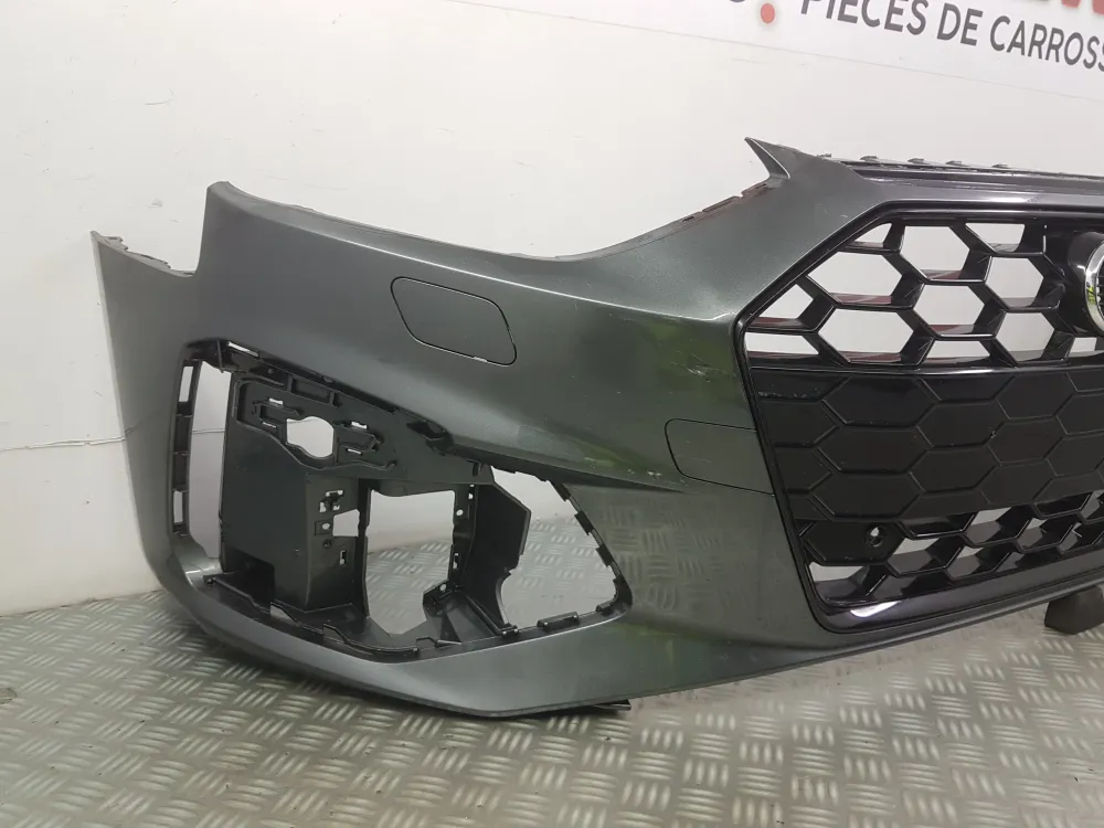 Első lökhárító Audi A4 (4) (8W) S-line / S4 2. fázis használt