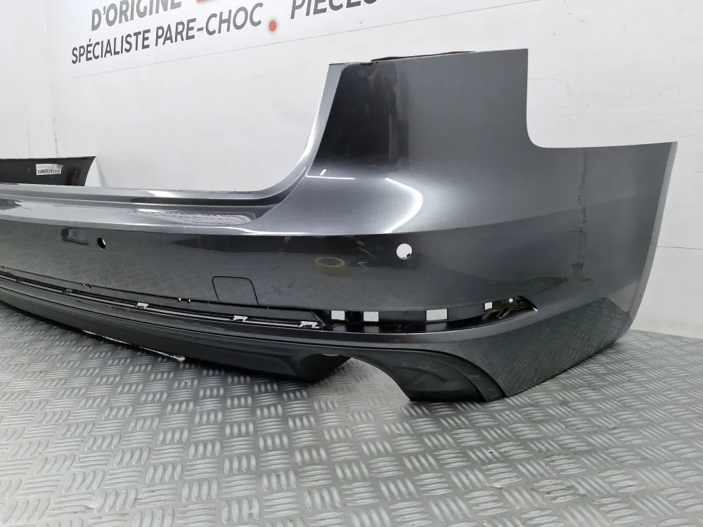 Hátsó lökhárító Audi A4 IV (8W) 1. fázis S-Line / S4 Break (2015.10-től 2020.03-ig) - Eredeti használt alkatrész