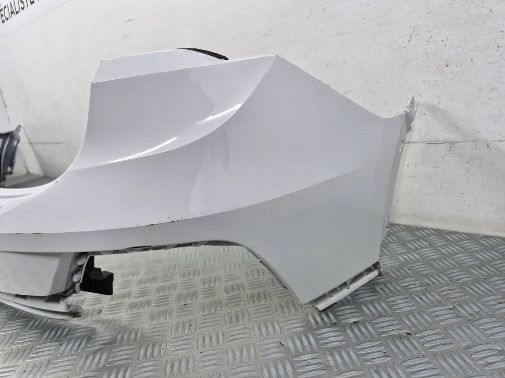 HÁTSÓ ÜTKÖZŐVÉDŐ AUDI Q3 (2) F3 SPORTBACK HASZNÁLT