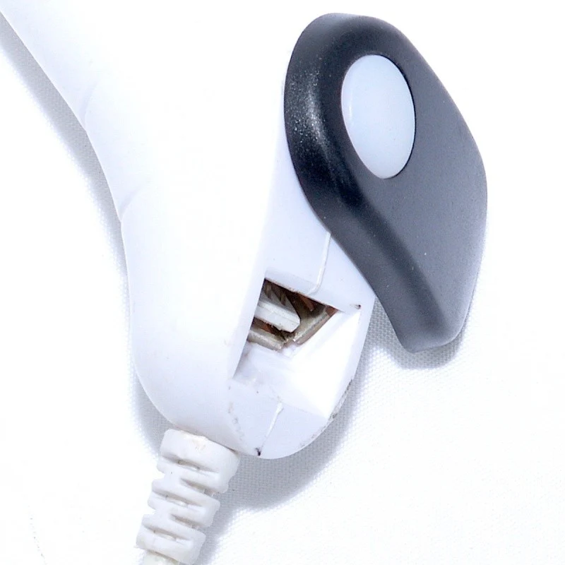 Autós töltő - DC1.mm / 2.1A csatlakozó