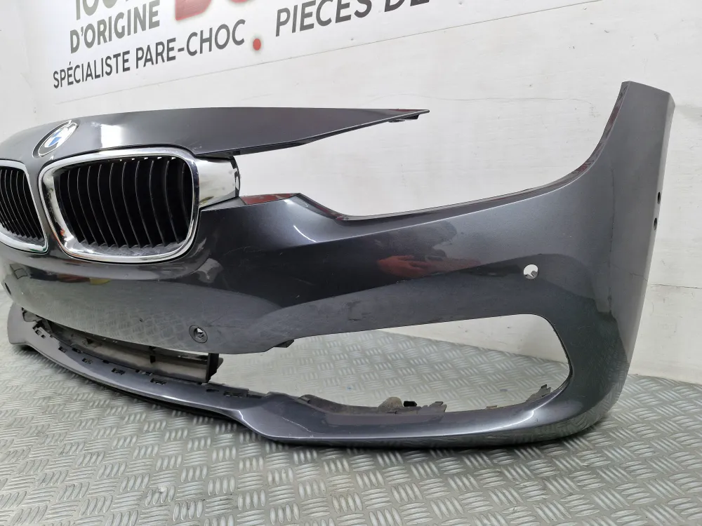 BMW 3-as sorozat (F30/F31) 2. fázis (2015.09-től) első lökhárító – Eredeti használt alkatrész radarokkal, parkolóassziszte...