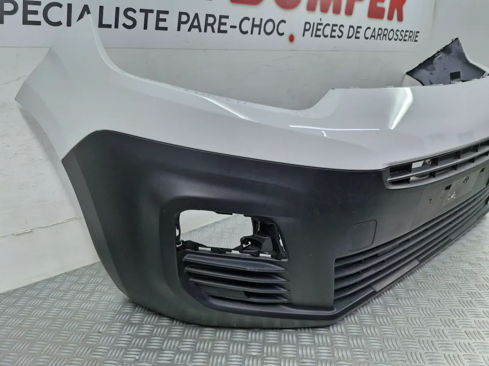 Első lökhárító Citroën Berlingo III (2018.05-től) – Eredeti használt alkatrész CITROEN
