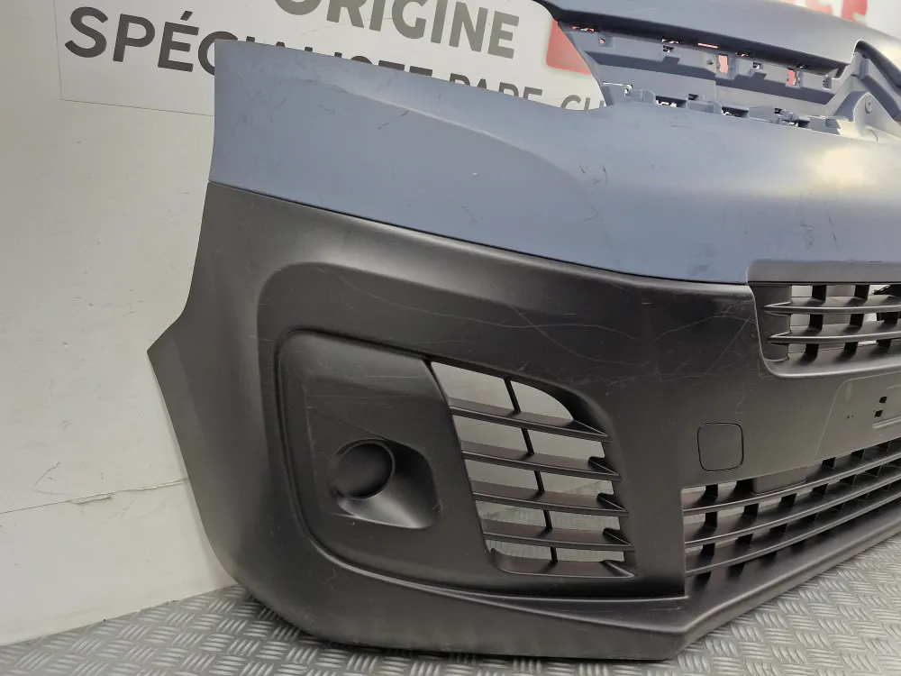 Első lökhárító Citroën Jumpy 3 (2016.03–2024) Eredeti használt CITROEN
