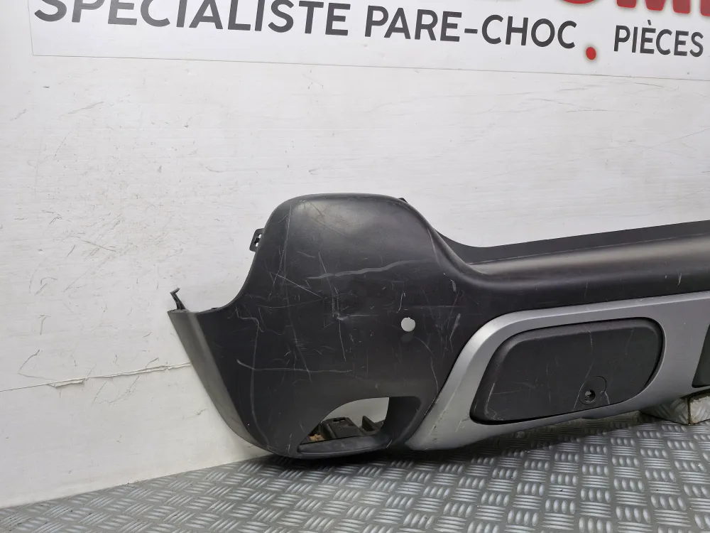 Hátsó lökhárító Citroën C3 Aircross (2017.09-től) – Eredeti használt radarokkal CITROEN