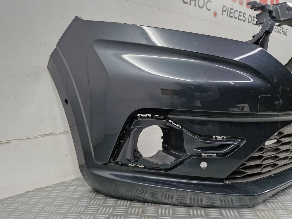 Dacia Sandero III 1. fázis első lökhárító (2020.09-től) — eredeti használt