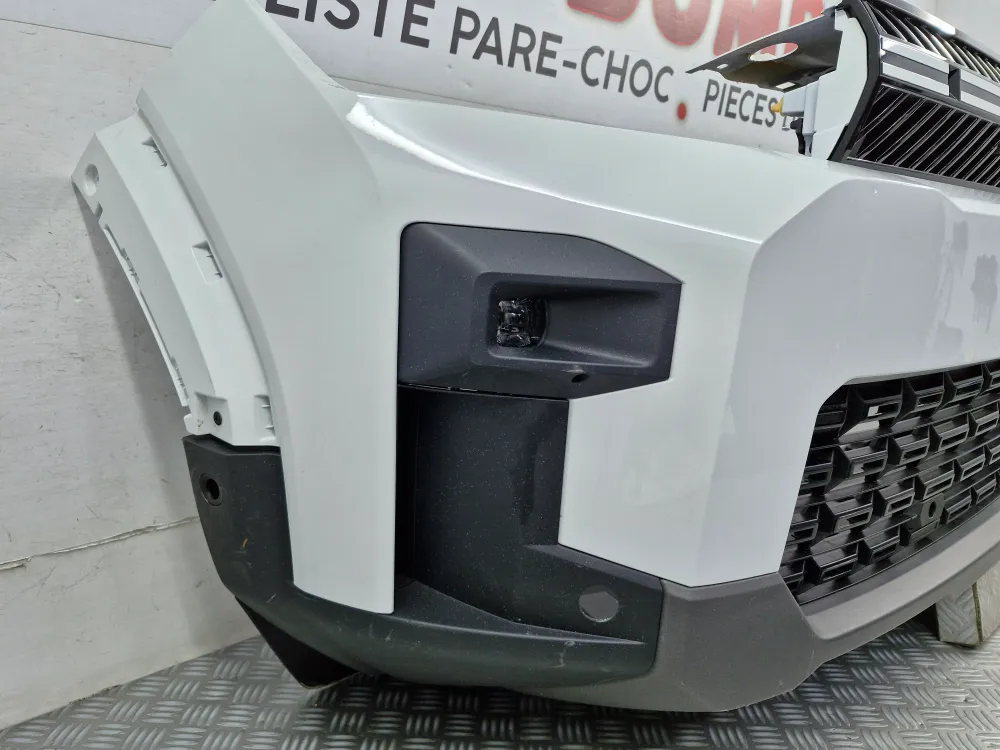 Első lökhárító Dacia Bigster (2024/10-től) eredeti használt