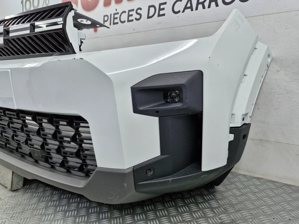 Első lökhárító Dacia Bigster (2024/10-től) eredeti használt