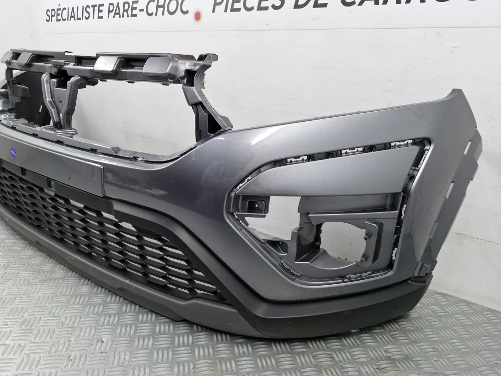 Első lökhárító Dacia Sandero III Stepway (2020+) — Eredeti használt darab
