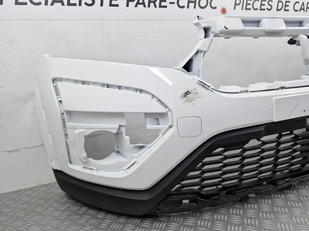 Eredeti első lökhárító Dacia Sandero III Stepway-hez (2020-tól) – Használt