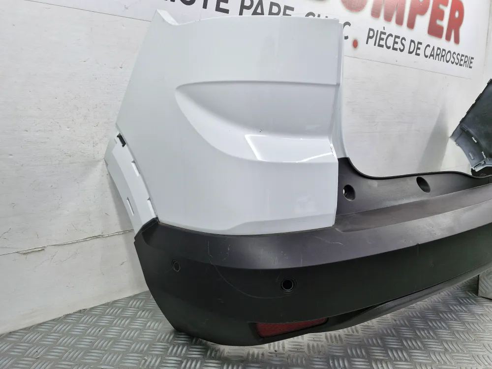Hátsó lökhárító Dacia Jogger (2022/01-től) — eredeti használt