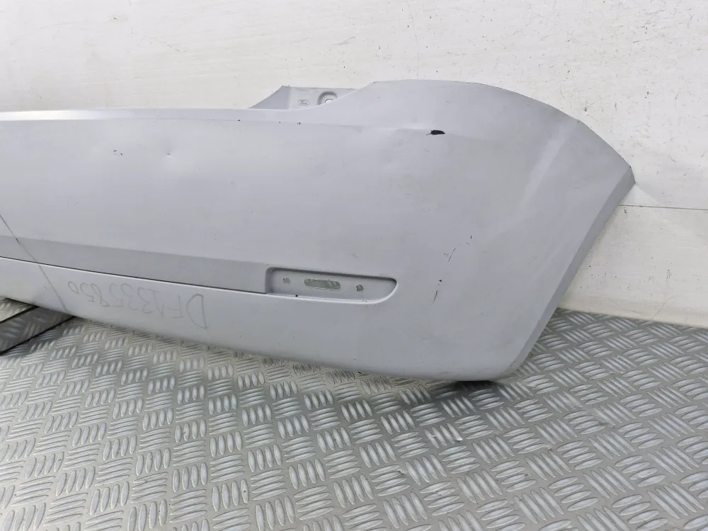 HÁTSÓ ÜTKÖZŐVÉDŐ FORD FIESTA 5