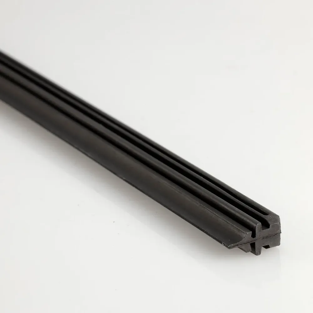 Gumi utántöltő lapátok ablaktörlő lapátokhoz BLOOM 700 mm / 28" , grafit