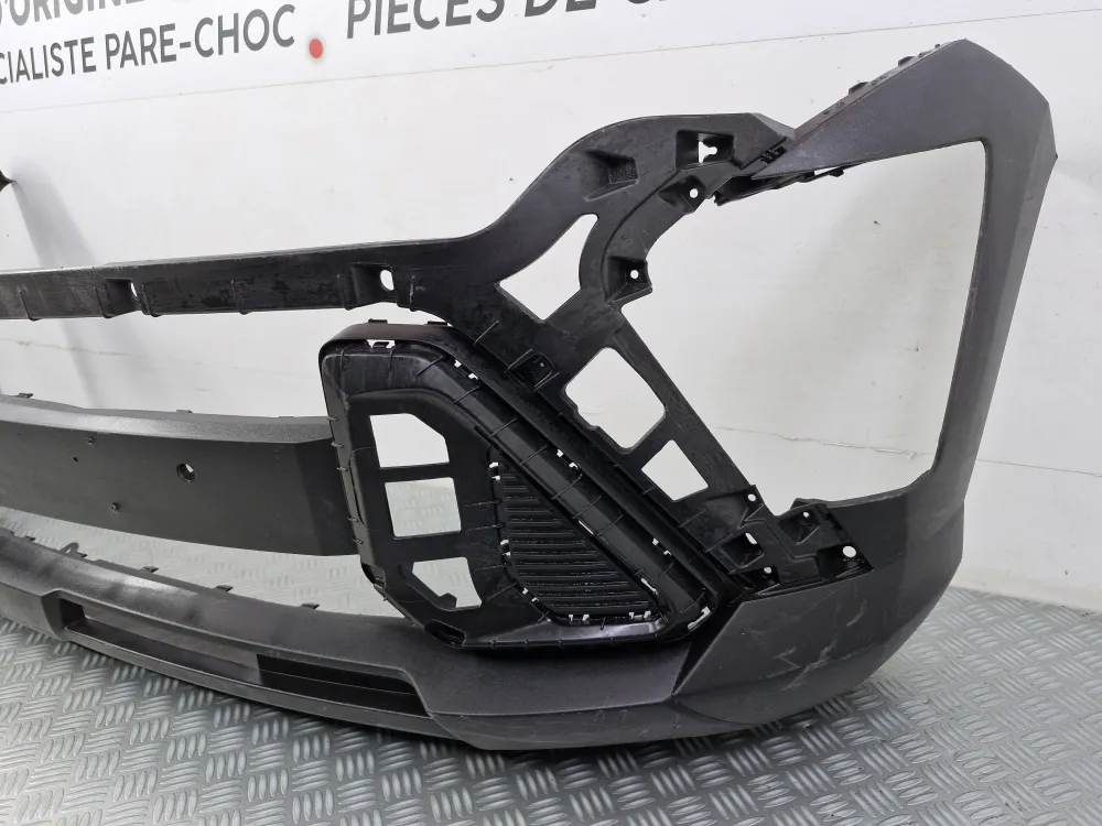Használt Hyundai Kona (2) első lökhárító