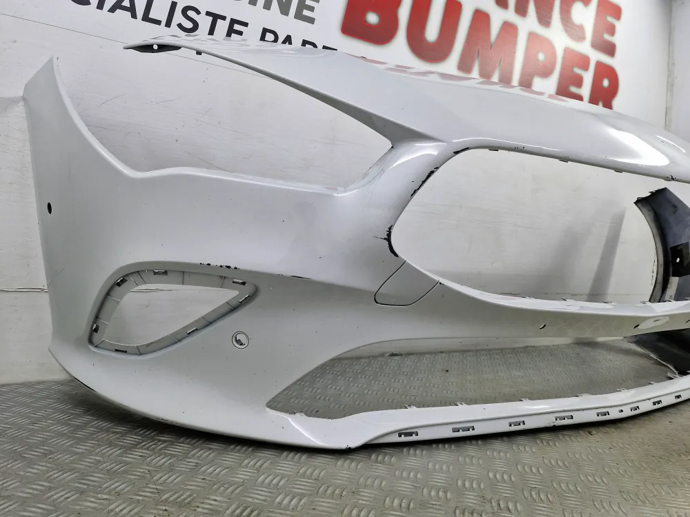 Első lökhárító Mercedes CLA W118-hoz (2018 júniusától) – Használt MERCEDES - BENZ
