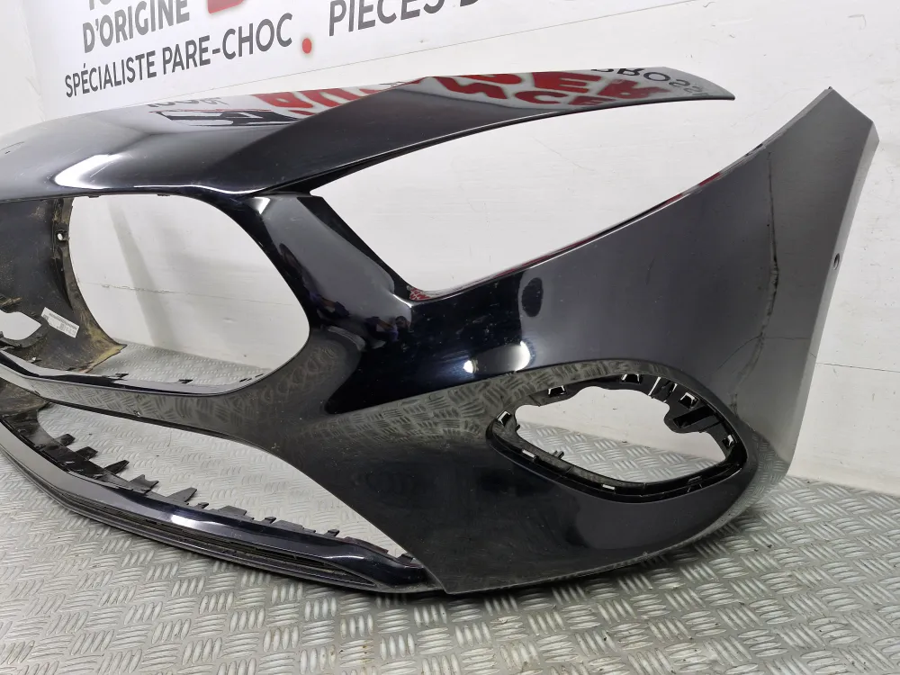 Első lökhárító Mercedes Classe W177 fázis 2 használt *** MERCEDES - BENZ