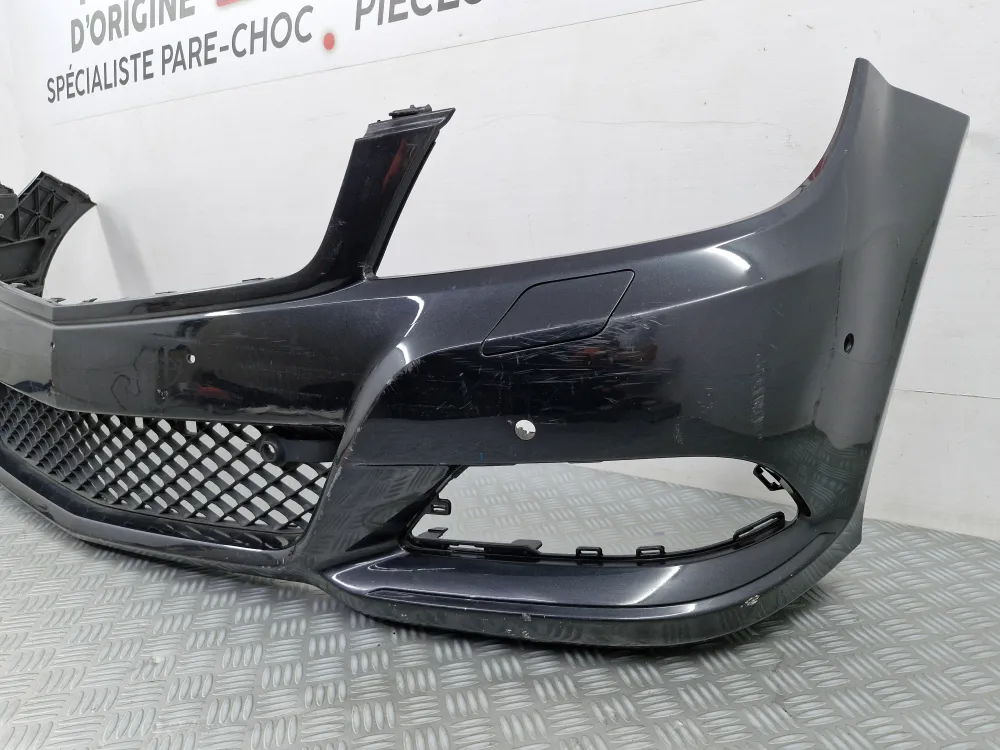 Első lökhárító Mercedes C-osztály W204 2. fázis (2011.01-től 2014.06-ig) – Eredeti használt alkatrész radarral, fényszóróm...