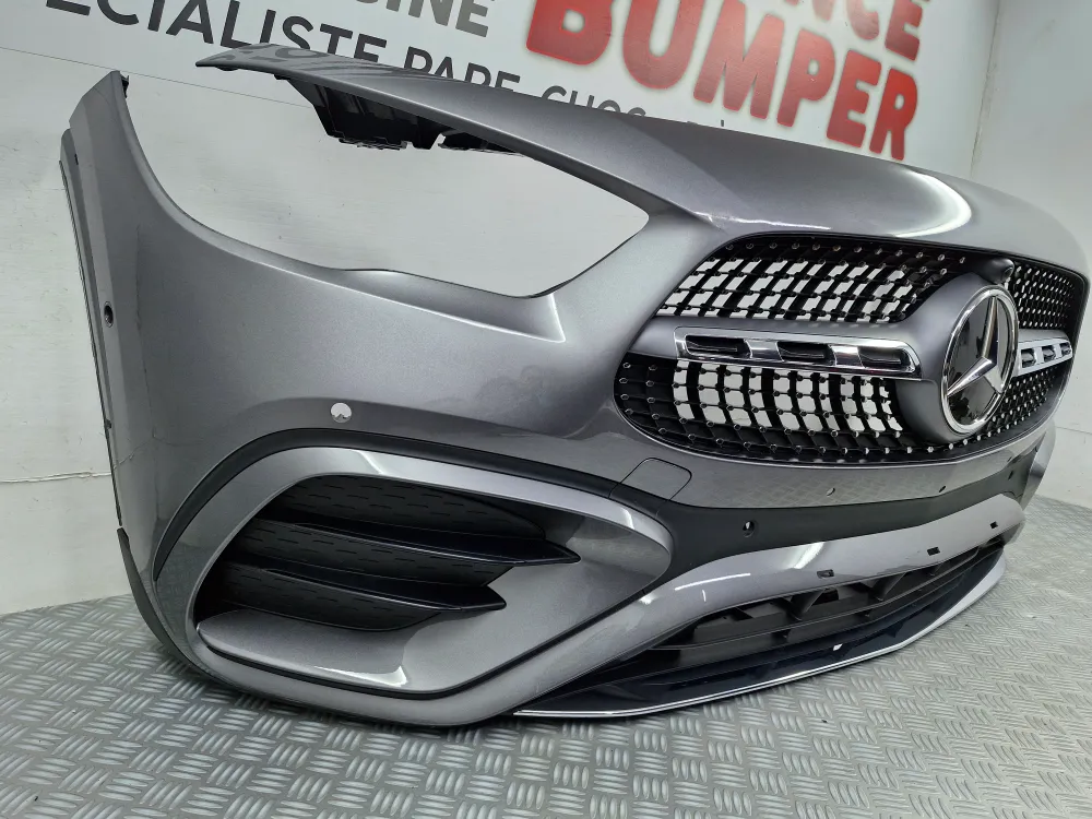 Mercedes GLA X247 AMG szürke első lökhárító 2. fázis (2023.09-től) – Eredeti új radarral és asszisztens csomaggal MERCEDES...