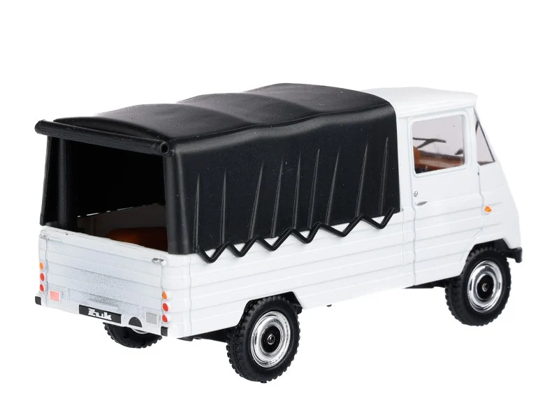 Modell 1:43, ¯uk, fehér (A02259BI)