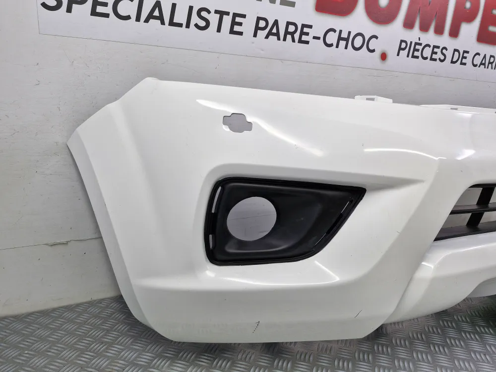 ELSŐ LÖKHÁRÍTÓ NISSAN NAVARA NP 300