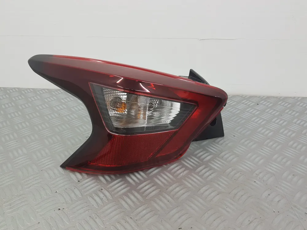 HÁTSÓ LÁMPÁK G NISSAN MICRA V