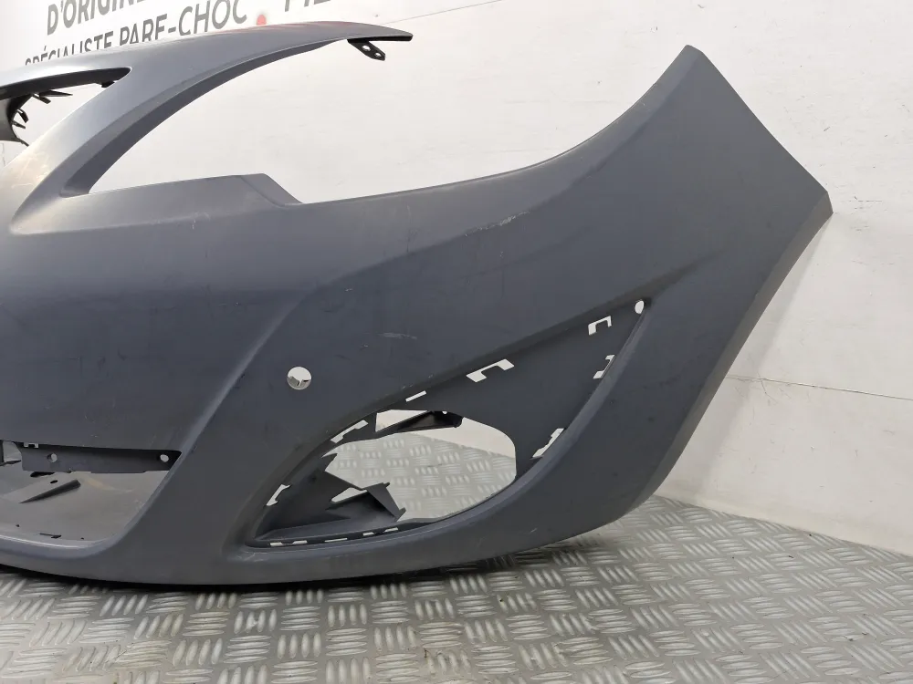 Első lökhárító Opel Astra J 1. fázis (2010/10-től 2012/07-ig) — eredeti új, festendő