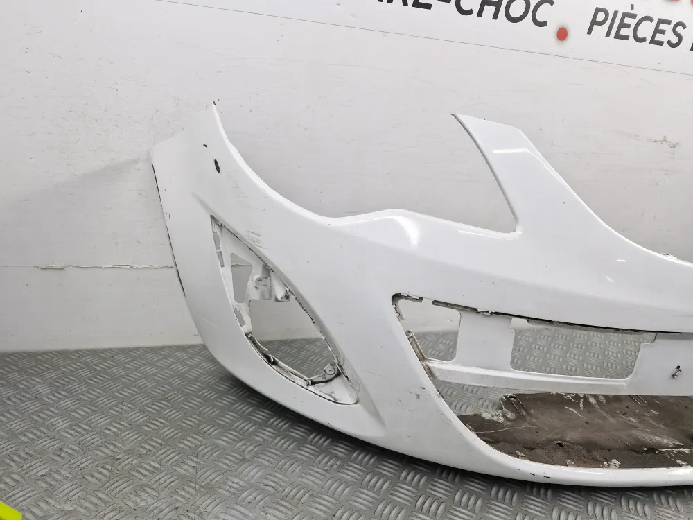 Első lökhárító Opel Corsa D második fázis használt ***
