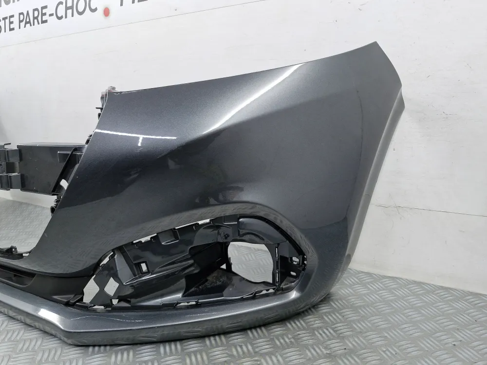 Első lökhárító Peugeot 208 2. fázis 2015.04-től használt