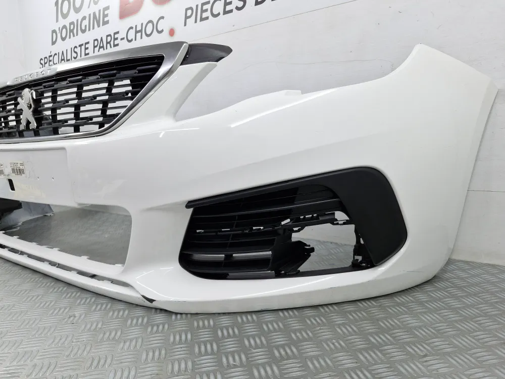 Első lökhárító Peugeot 308 II Fázis 2 Access / Active (2017.04-től) – Eredeti használt darab