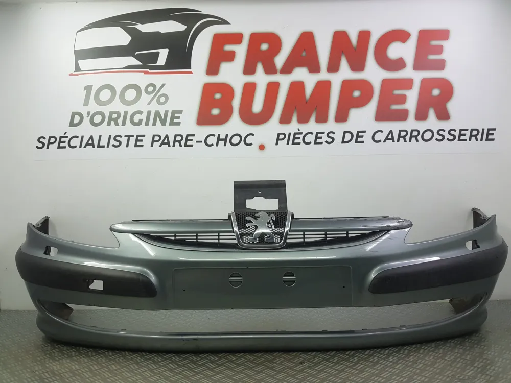 Első lökhárító Peugeot 607 fázis 1 használt