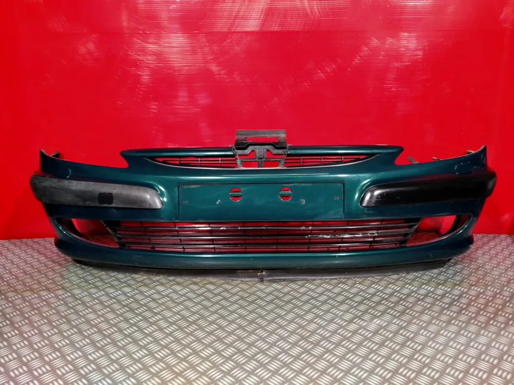Első lökhárító Peugeot 607 fázis 1 használt