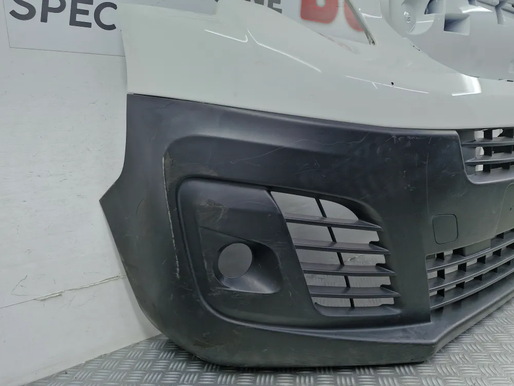 Eredeti használt Peugeot Expert III első lökhárító (2016-tól)