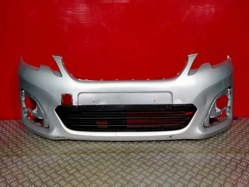 Használt Peugeot 108 első lökhárító