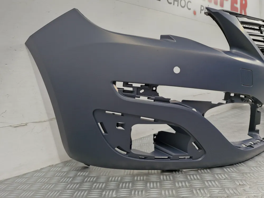 Peugeot 308 II Phase 1 első lökhárító Új használt (2013-tól 2017-ig)