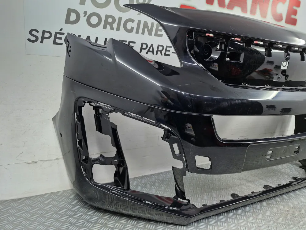 Peugeot Expert 3 első lökhárító (2016.03-tól) – Eredeti használt alkatrész Park Assist-tel