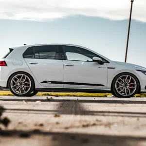 RacingLine süllyesztőrugók VW Golf MK8 GTI/GTD és Clubsporthoz