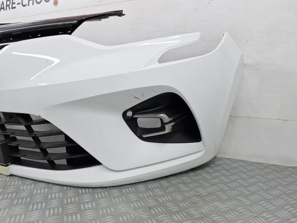 Első lökhárító komplett Renault Clio 5 (2019.01-től) radaros használt