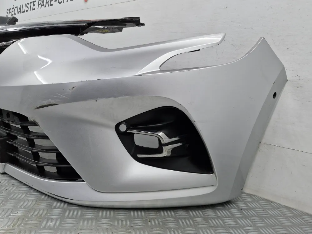 Első lökhárító Renault Clio 5 Initiale 1. fázis (2019.04-től) — eredeti használt