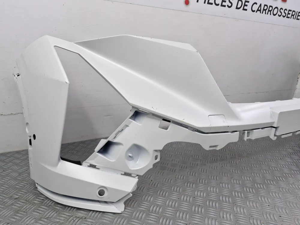 Használt Renault Rafale első lökhárító