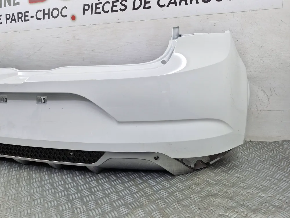 Hátsó lökhárító Renault Megane 4 GT-Line használt