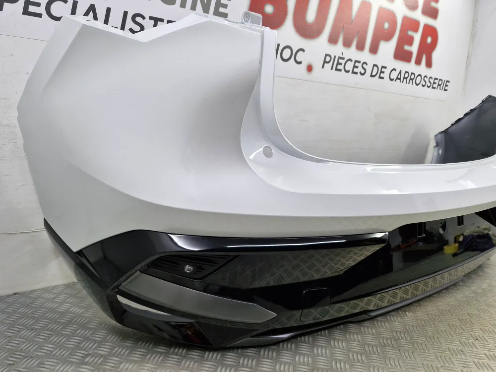 Hátsó lökhárító Renault Rafale Esprit Alpine (2024.04-től) – Eredeti új radarokkal