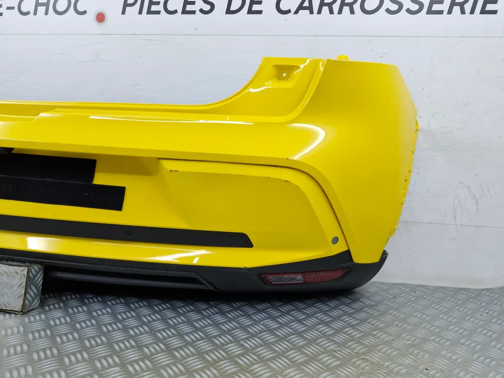 Renault R5 2024+ hátsó lökhárító — Használt, komplett radarral