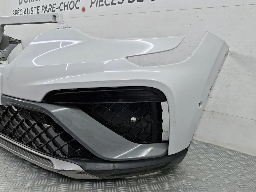 Renault Arkana RS Line első lökhárító (2021.04-től) eredeti használt